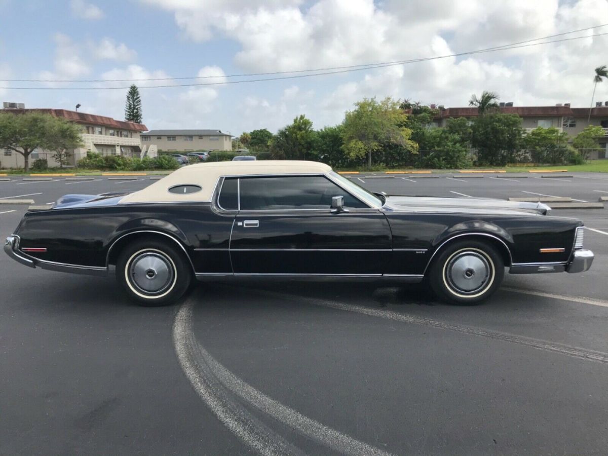 1973 Lincoln Continental Low miles beautiful survivor