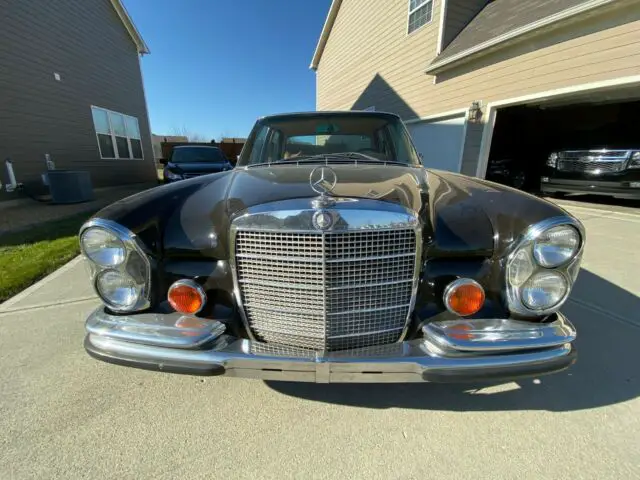 1973 Mercedes-Benz S-Class 280SE