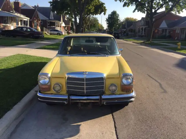 1973 Mercedes-Benz 200-Series Four Doors