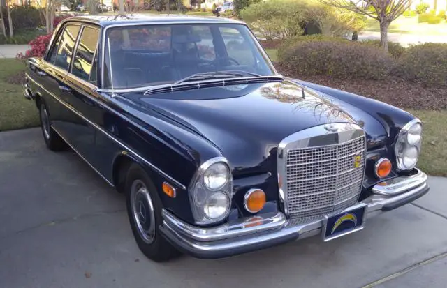 1973 Mercedes-Benz 200-Series