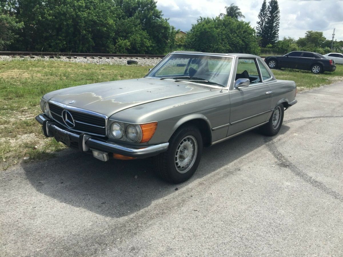 1973 Mercedes-Benz 450SL red