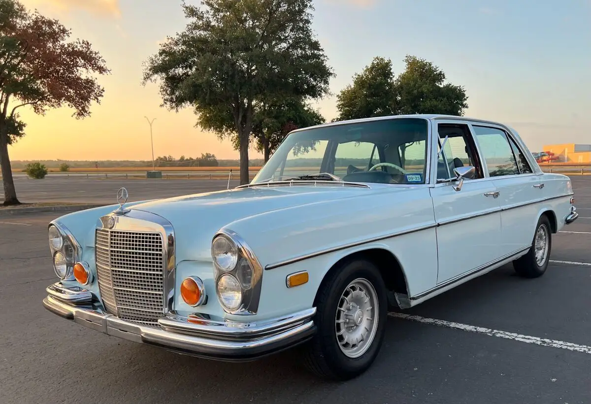 1973 Mercedes-Benz 200-Series SEL 4.5