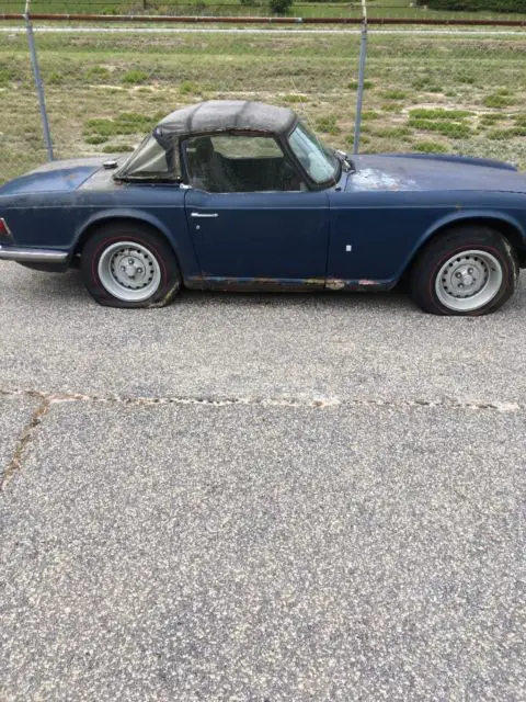 1973 Triumph TR-6 Black