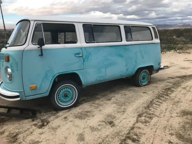 1973 Volkswagen Bus/Vanagon