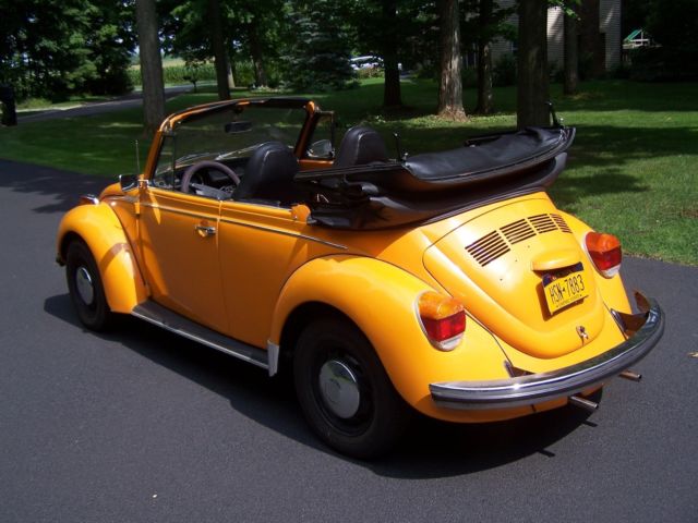 1973 Volkswagen Beetle - Classic Karmann convertible