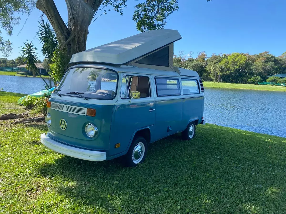 1973 Volkswagen Transporter camper