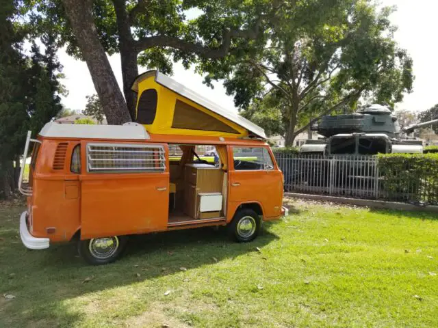 1973 Volkswagen Bus/Vanagon