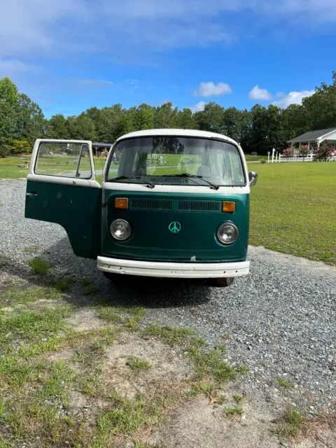 1973 Volkswagen Bus/Vanagon