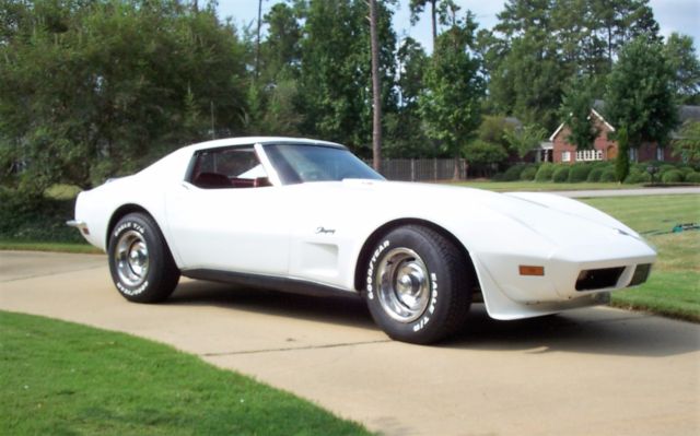 1973 Chevrolet Corvette Coupe with T-Top and luggage rack