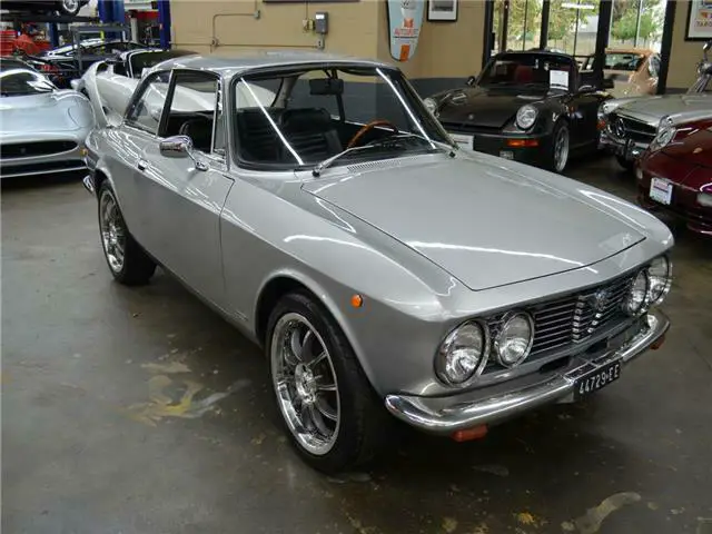 1974 Alfa Romeo GTV 2000