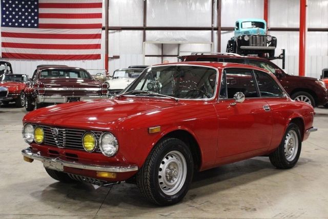1974 Alfa Romeo GTV --
