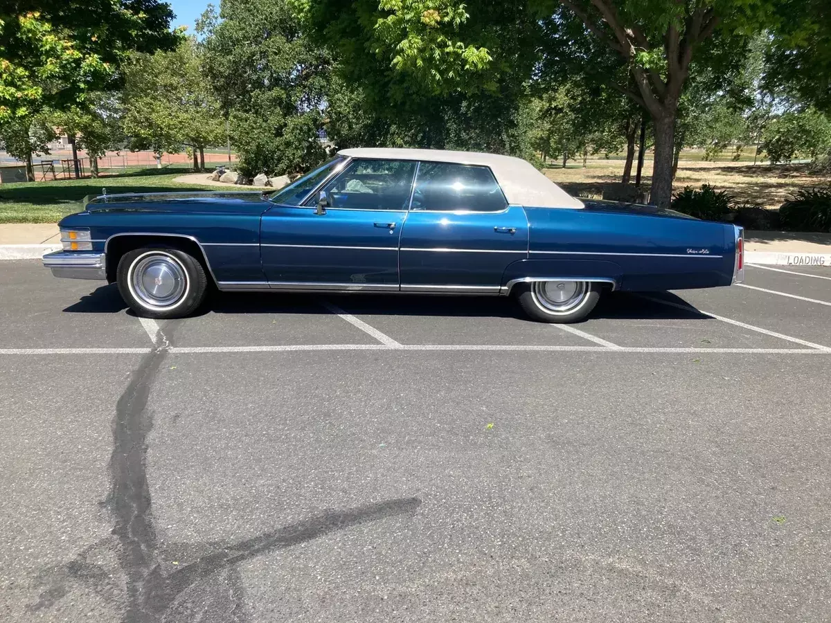 1974 Cadillac 62 Sedan de ville