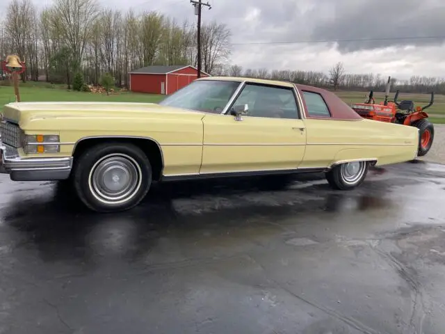 1974 Cadillac DeVille standard