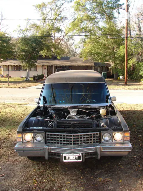 1974 Cadillac Fleetwood Superior Hearse