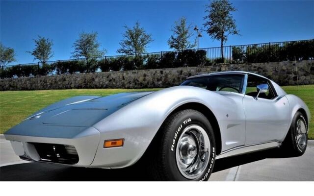 1974 Chevrolet Corvette C3 V8 350 T-TOPS MATCHING NUMBERS ENGINE