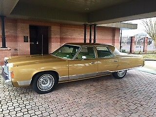 1974 Chrysler New Yorker BROUGHAM