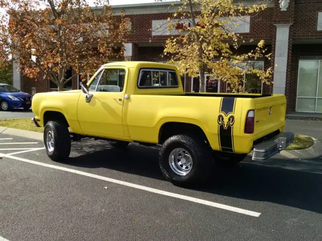 1974 Dodge Power Wagon W100 Short Bed