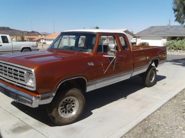 1974 Dodge Power Wagon