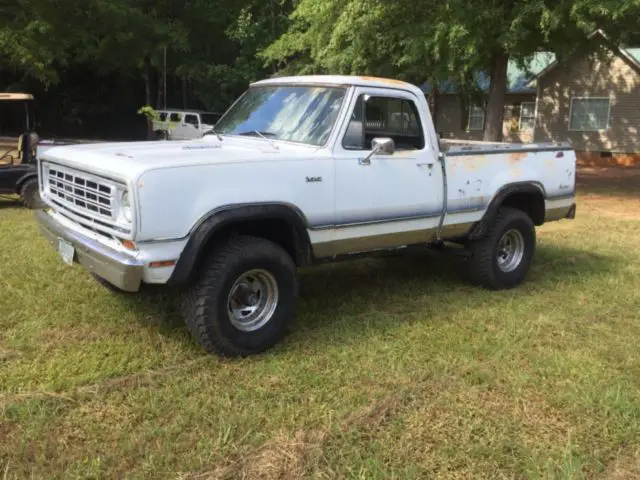 1974 Dodge Power Wagon