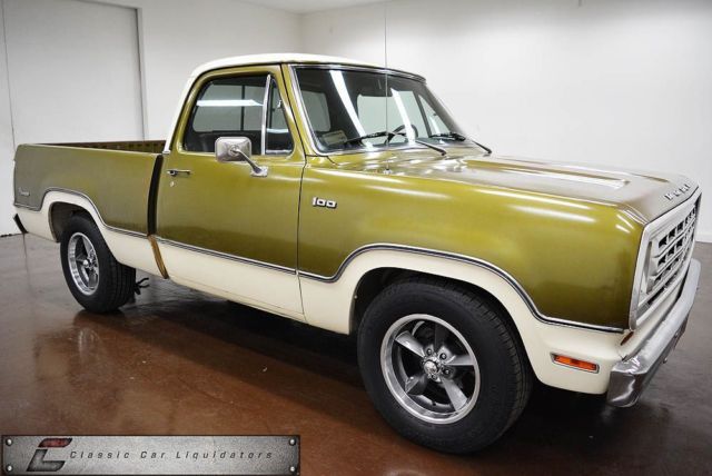 1974 Dodge D100 Pickup