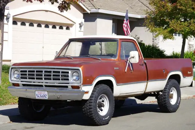 1974 Dodge Power Wagon Adventurer