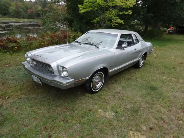 1974 Ford Mustang Ghia