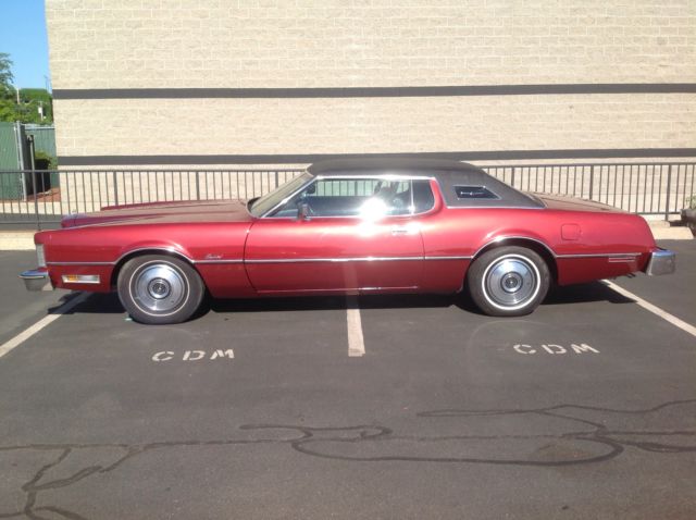 1974 Ford Thunderbird