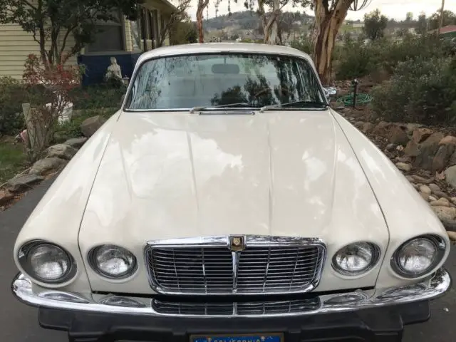 1974 Jaguar XJ6 350 Conversion