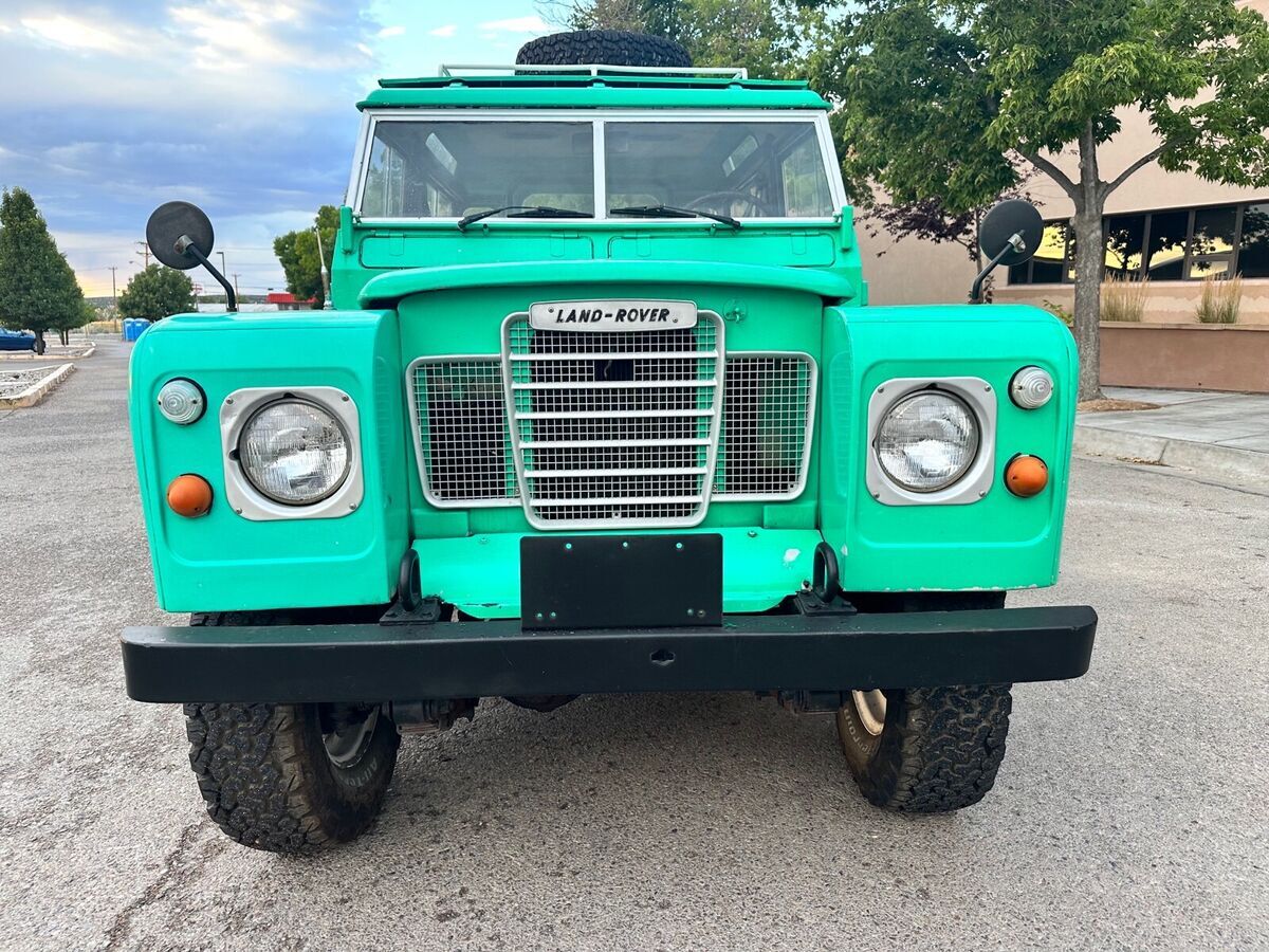 1974 Land Rover 88