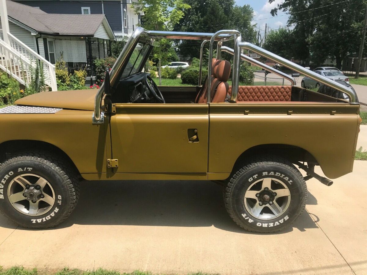 1974 Land Rover Defender 88 Series 3