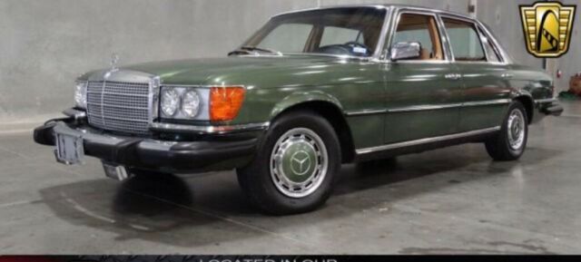 1974 Mercedes-Benz 400-Series