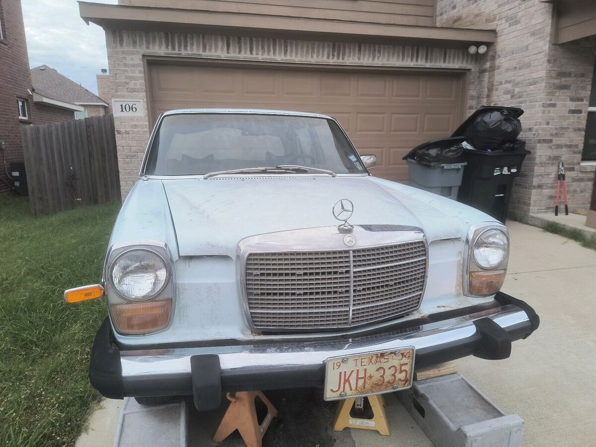 1974 Mercedes-Benz 240 D