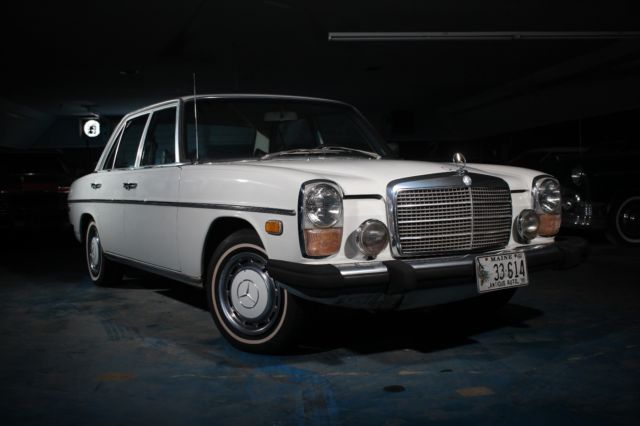 1974 Mercedes-Benz 200-Series