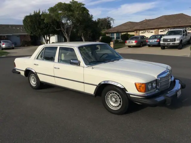 1974 Mercedes-Benz 400-Series