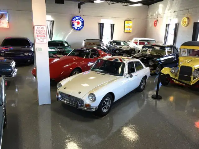 1974 MG MGB MGB GT