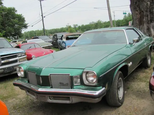 1974 Oldsmobile Cutlass saloon