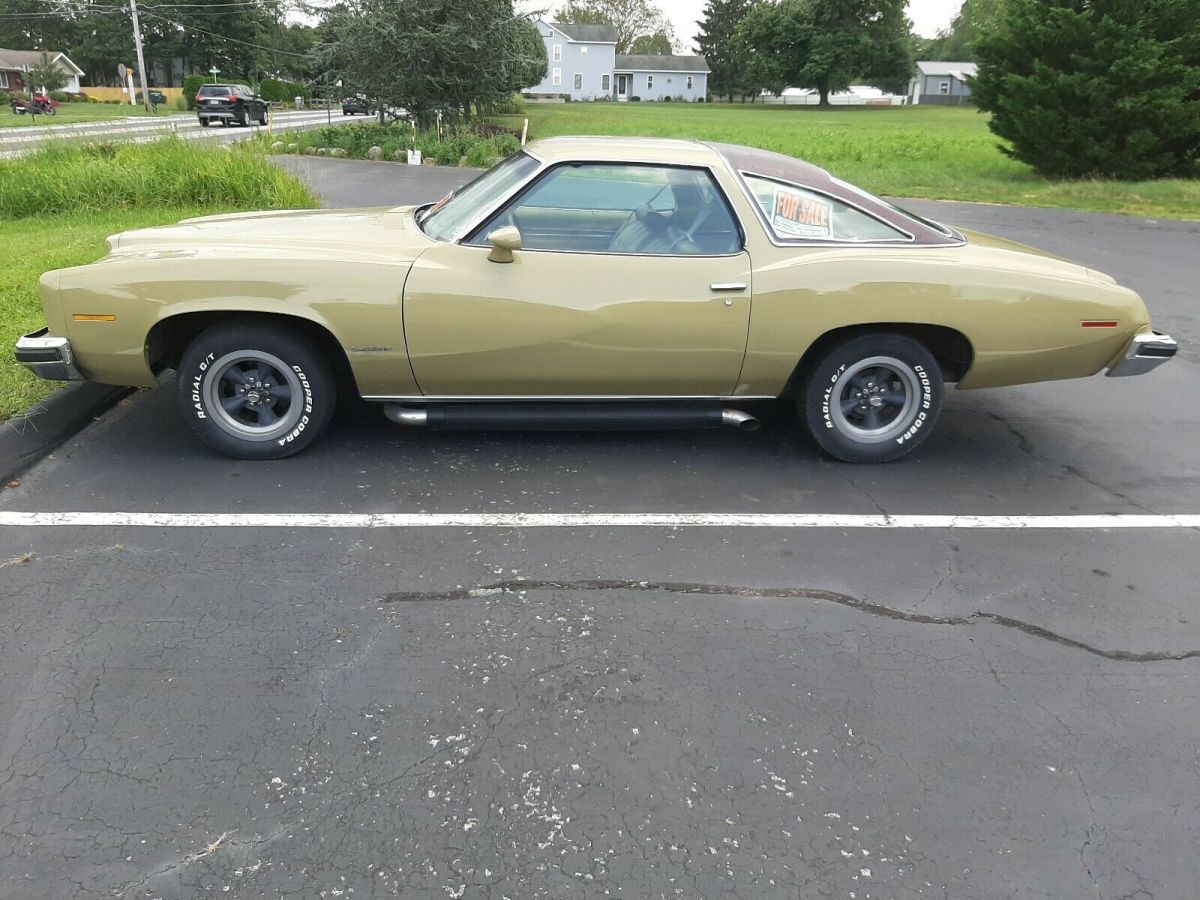 1974 Pontiac Le Mans half vinyl top