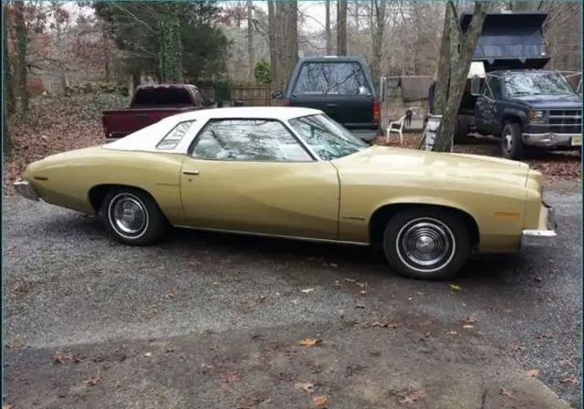 1974 Pontiac Le Mans Coupe