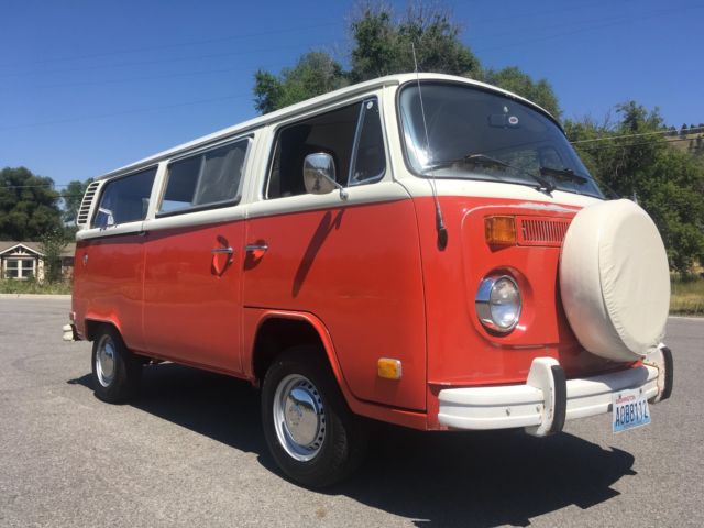 1974 Volkswagen Bus/Vanagon Riviera Camper