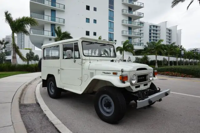 1974 Toyota Land Cruiser FJ43