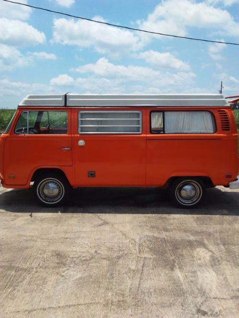 1974 Volkswagen Bus/Vanagon