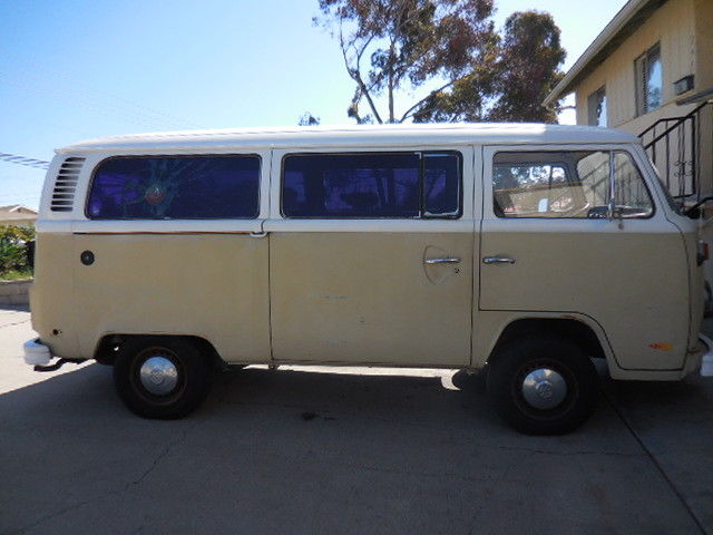 1974 Volkswagen Bus/Vanagon