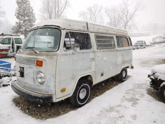 1974 Volkswagen Bus/Vanagon Camper Van