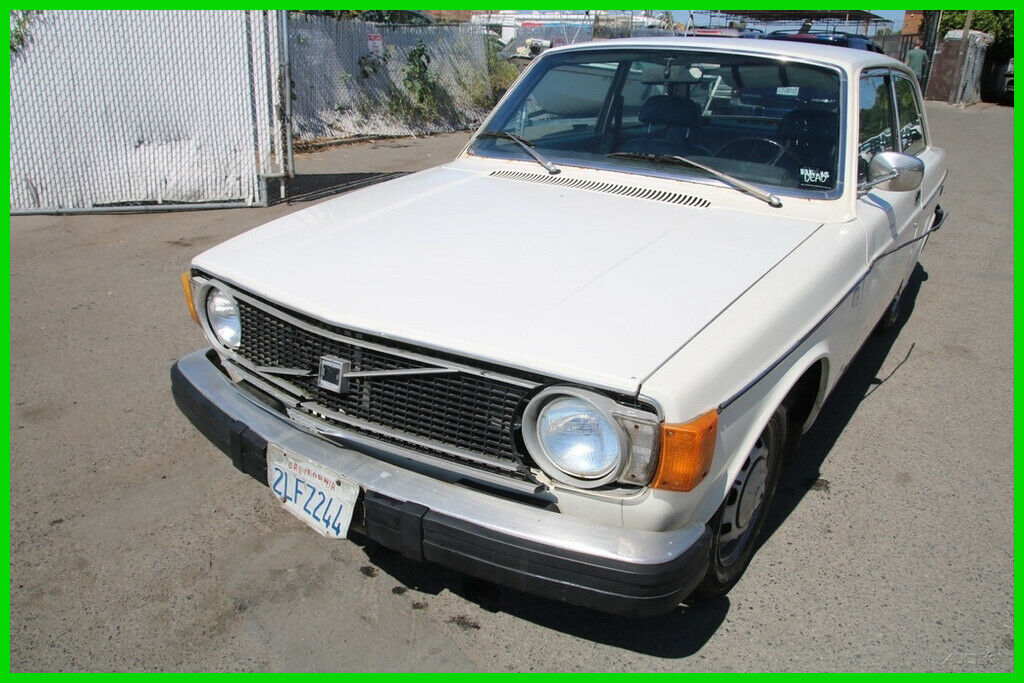 1974 Volvo 142