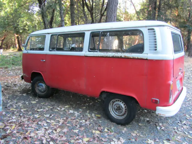 1974 Volkswagen Bus/Vanagon