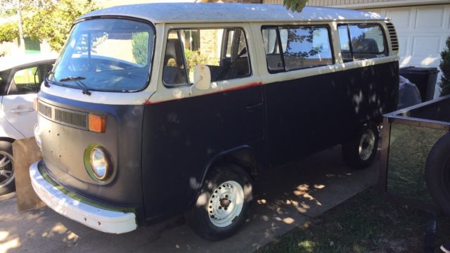 1974 Volkswagen Bus/Vanagon Transporter Deluxe