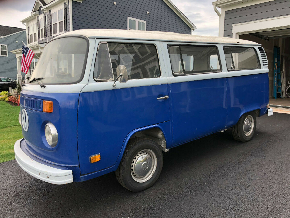 1974 Volkswagen Bus/Vanagon