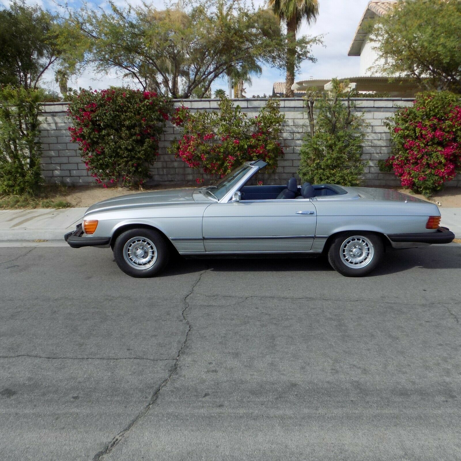 1975 Mercedes-Benz SL-Class STANDARD SL