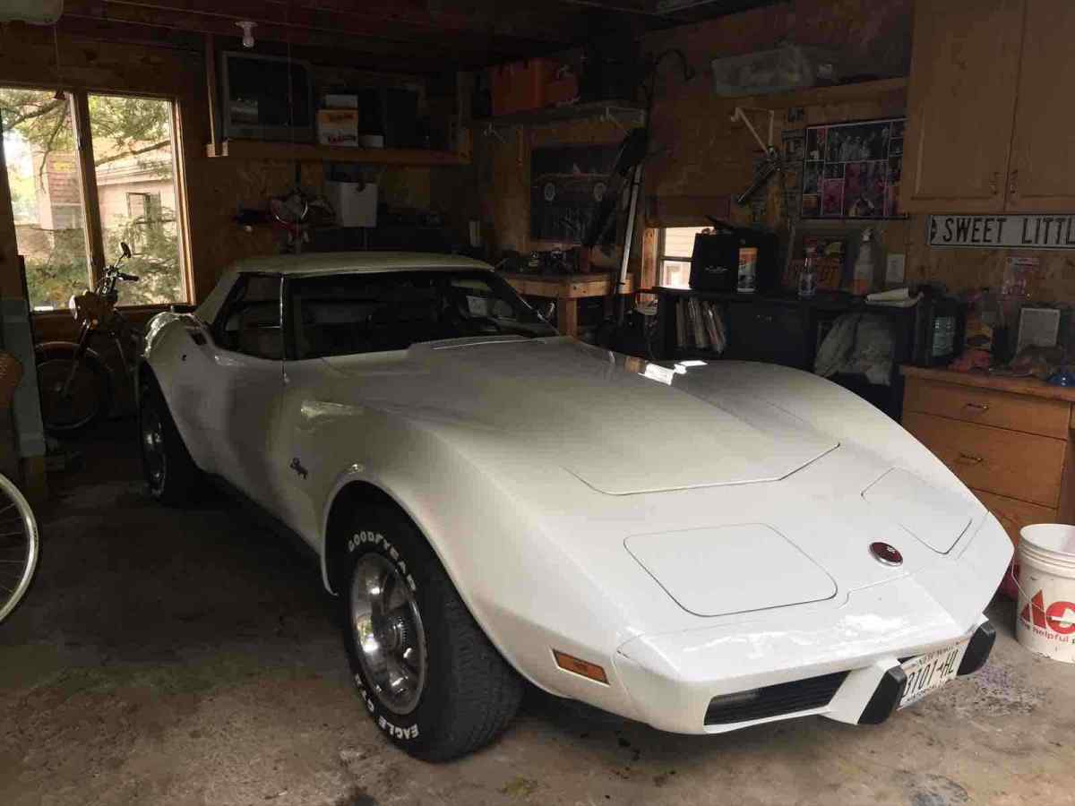 1975 Chevrolet Corvette 2 Door