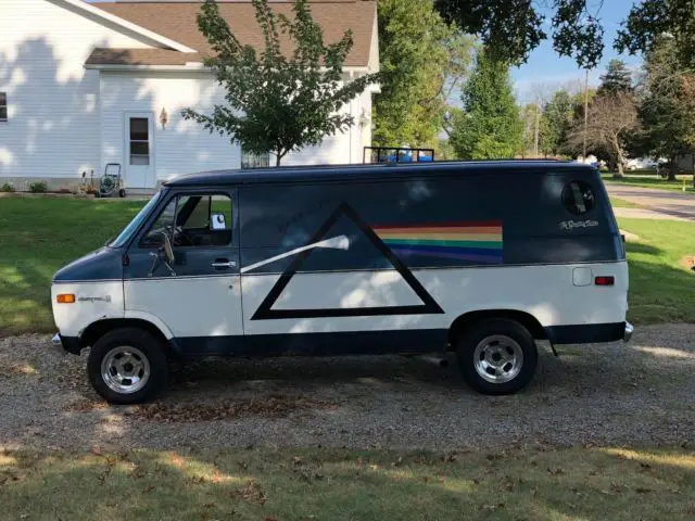 1975 Chevrolet G20 Van Survivor Shag Wagon